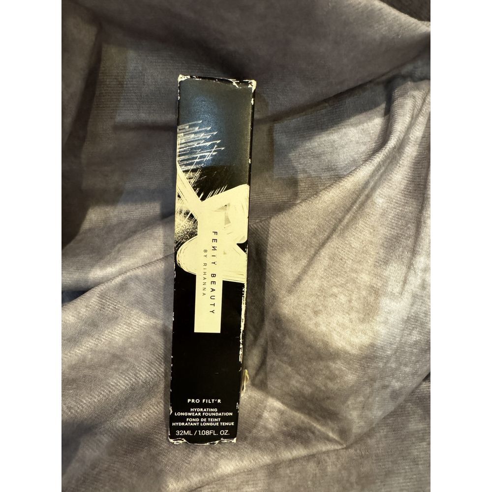 Fenty Beauty By Rihanna Pro Filt'r Instant Retouch Concealer #110 0.27 Fl‎ Oz